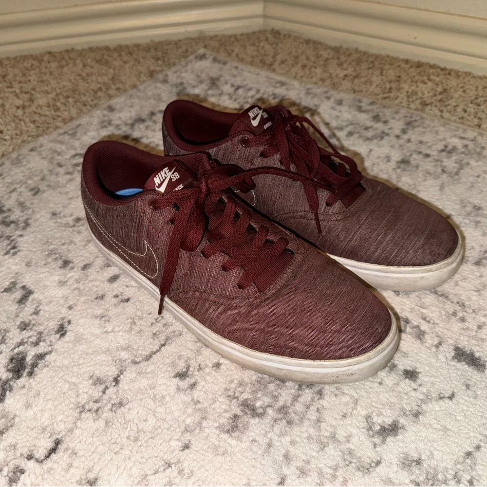 Nike Men’s Sb Check Shoes - Maroon 10.5